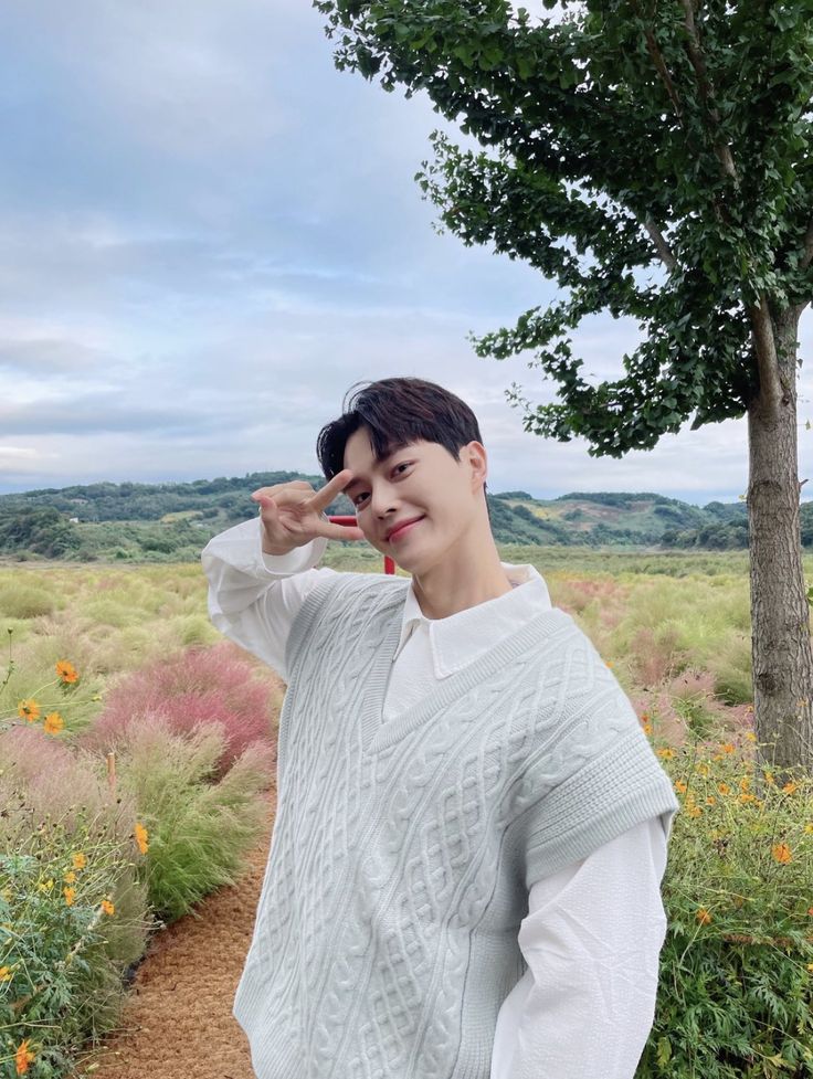 Song Kang Modeling